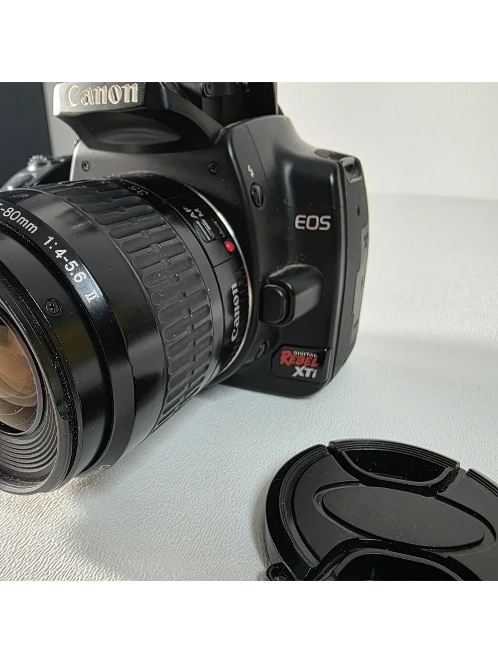 Canon EOS Digital Rebel XTi 400D DSLR 10.1MP EF 35-80mm Canon Lens Battery Card